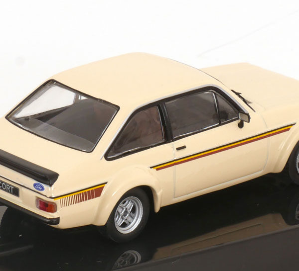 Ford Escort MKII 1976 Beige 1-43 Ixo Models