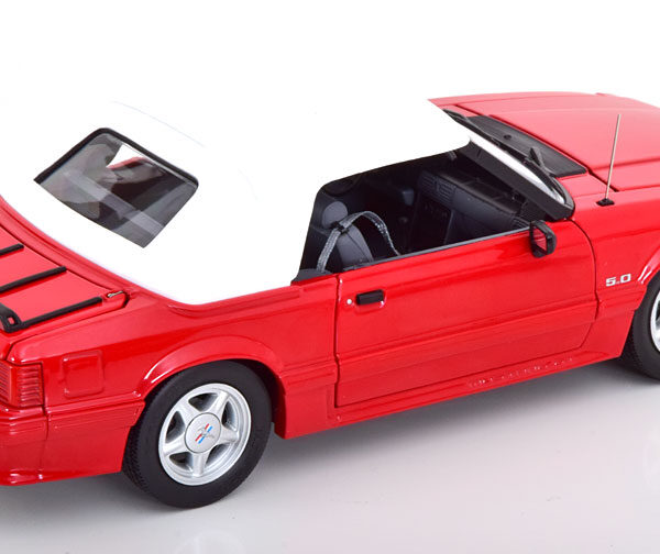 Ford Mustang GT Cabriolet 1991 "Film Beverly Hills Cop III 1994" Rood / Wit 1-18 GMP (Metaal) Limited 798 Pieces