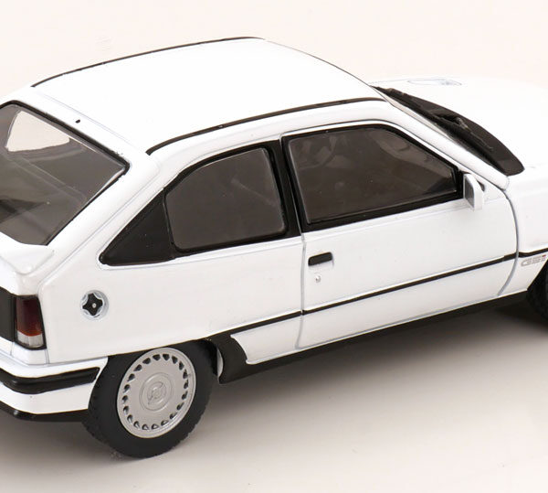 Opel Kadett E GSI 1985 Wit 1-24 Whitebox