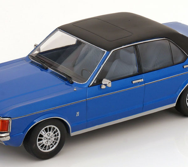 Ford Granada MK I 1975 Blauw Metallic / Mat Zwart 1-18 MCG Models