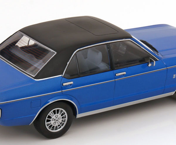 Ford Granada MK I 1975 Blauw Metallic / Mat Zwart 1-18 MCG Models