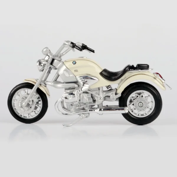 BMW R1200C 1998 "James Bond 007 Tomorrow Never Dies" Beige Metallic 1-18 Motormax