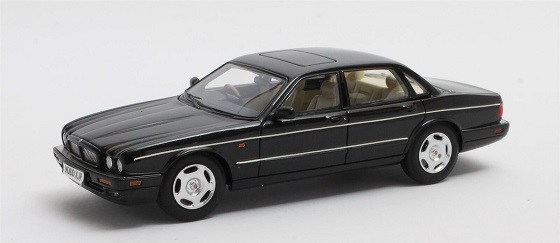 Jaguar XJR X300 1997 Zwart 1-43 Matrix Scale Models Limited 100 Pieces