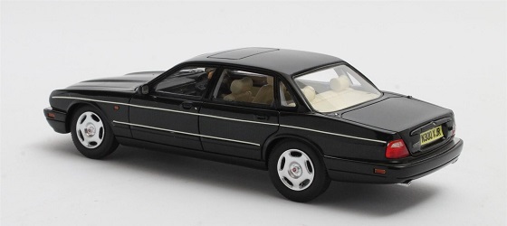 Jaguar XJR X300 1997 Zwart 1-43 Matrix Scale Models Limited 100 Pieces