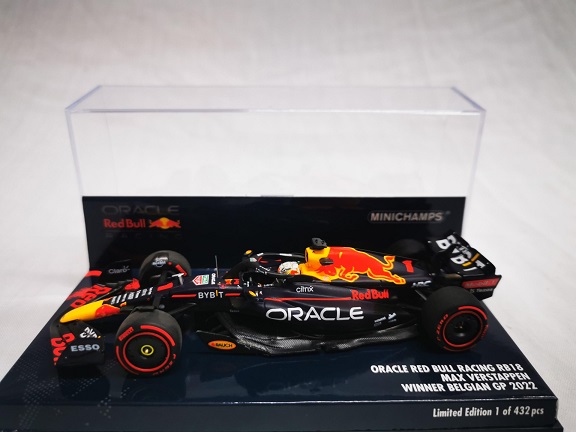 Oracle Red Bull Racing RB18 #1 Winner Belgian GP 2022 Max Verstappen 1-43 Minichamps Limited 432 Pieces