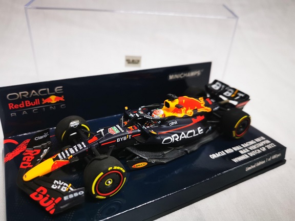 Oracle Red Bull Racing RB18 #1 Winner Dutch GP 2022 Max Verstappen 1-43 Minichamps Limited 480 Pieces