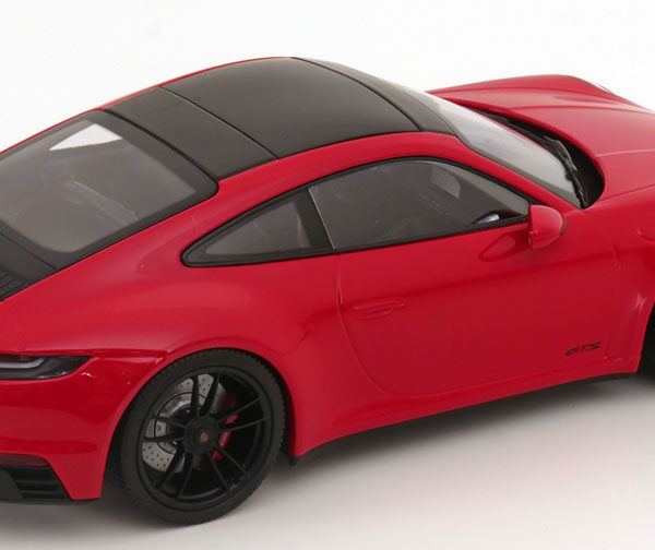 Porsche 911 Carrera 4 GTS Coupe 2020 Rood 1-18 Minichamps