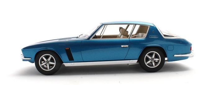 Jensen Interceptor MKIII 1972-1975 Blauw Metallic 1-18 Cult Scale Models (Resin)