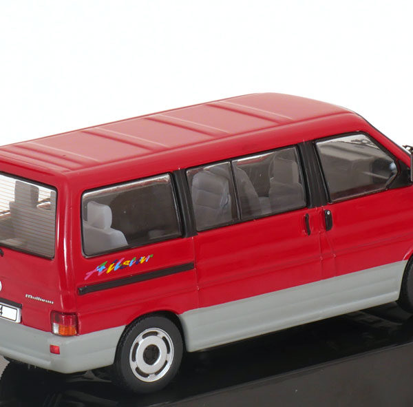 Volkswagen T4 Multivan 1992 "Allstar" Rood / Grijs 1-43 Ixo Models