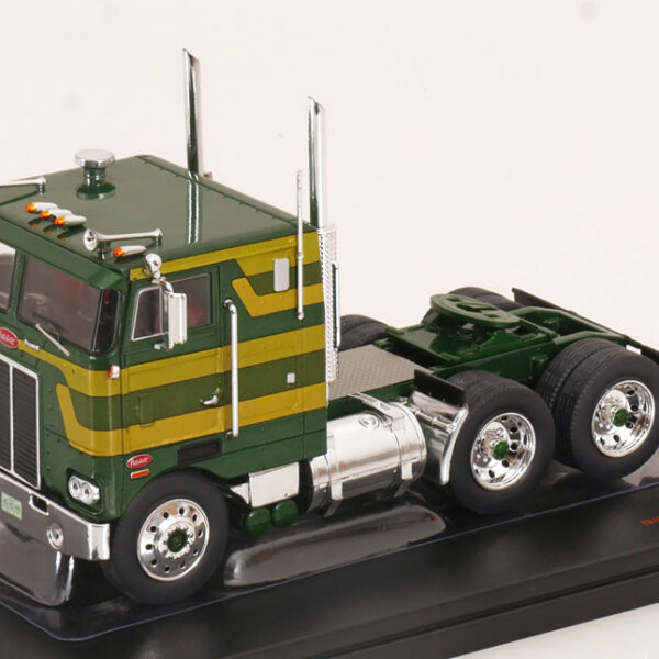 Peterbilt 352 Pacemaker 1979 Groen 1-43 Ixo Models