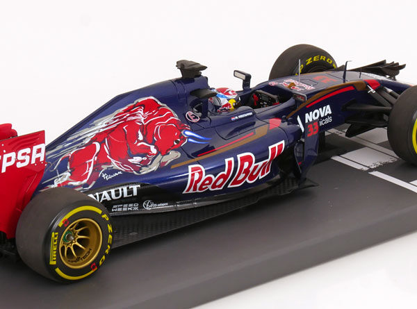 Toro Rosso Renault STR10 #33 Australian GP 2015 Max Verstappen 1-18 Minichamps Limited 948 Pieces (Resin)