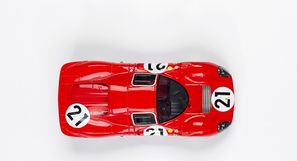 1967 Ferrar 330 P4 Le Mans Mke Parkes / Ludovco Scafott (1:24) by