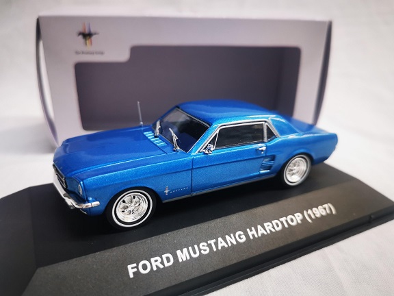 Ford Mustang Hardtop 1967 Blauw Metallic 1-43 Ixo Models ( made for the Mustang Garage )