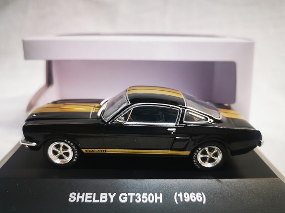 Shelby GT350H 1966 Zwart / Goud 1-43 Ixo Models ( made for the Mustang Garage )