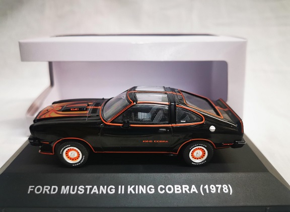 Ford Mustang II king Cobra 1978 Zwart 1-43 Ixo Models ( made for the Mustang Garage )