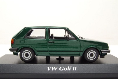 Volkswagen Golf II 1985 Groen Metallic 1:43 Maxichamps