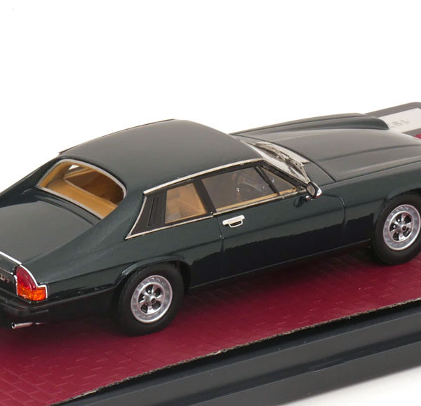 Jaguar XJ-S 1975 Groen Metallic 1-43 Matrix Scale Models (Resin)