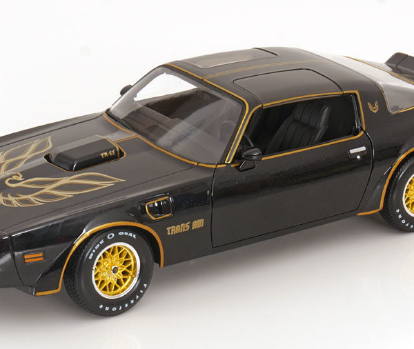 Pontiac Firebird Trans Am 1978 Zwart / Goud 1-18 Maisto