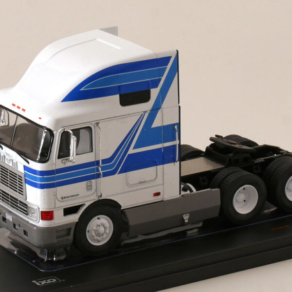 International Eagle Cabover 1995 Wit / Blauw 1-43 Ixo Models