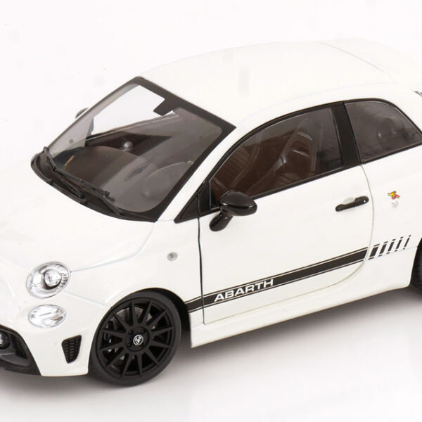 Fiat F595 Abarth 2022 Wit 1-18 Solido