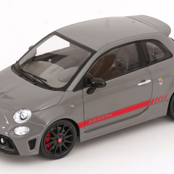 Fiat F595 Abarth 2022 Grijs 1-18 Solido