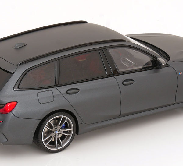 BMW M340i XDrive Touring 2019 Matgrijs Metallic 1-18 GT Spirit Limited 999 Pieces (Resin)