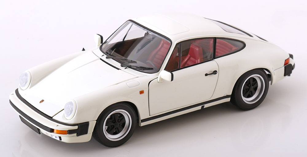 Porsche 911 Carrera 3.2 Coupe 1983 Wit 1-18 Minichamps (Metaal)