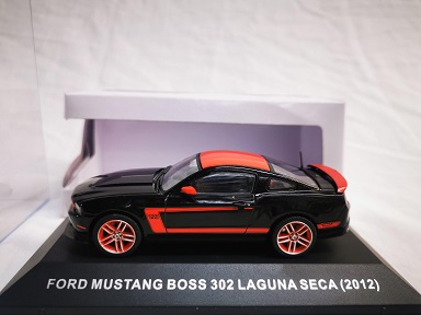 Ford Mustang Boss 302 Laguna Seca 2012 Zwart / Rood 1-43 Ixo Models ( made for the Mustang Garage )