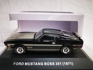 Ford Mustang Boss 351 1971 Zwart / Zilver 1-43 Ixo Models ( made for the Mustang Garage )