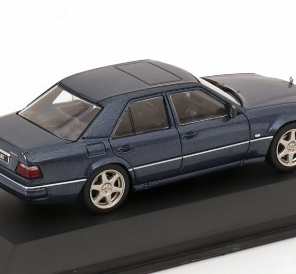 Mercedes-Benz W125 500 E (E60) AMG 1994 Nautical Blue 1-43 Solido