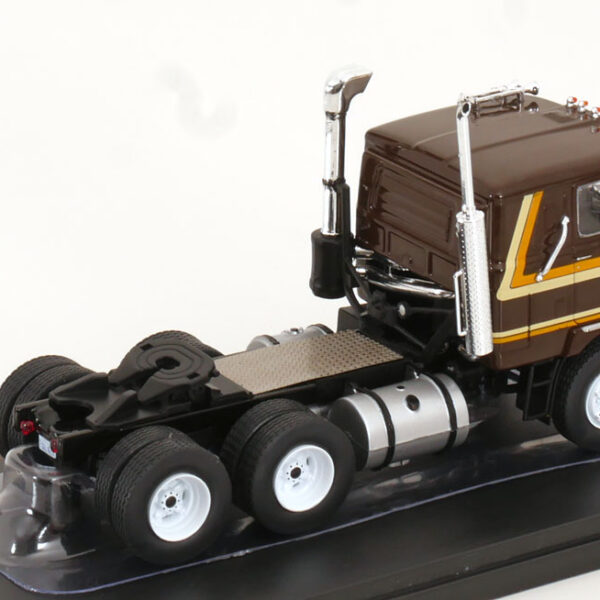 Mack Serie F 1977 Bruin / Geel 1-43 Ixo Models