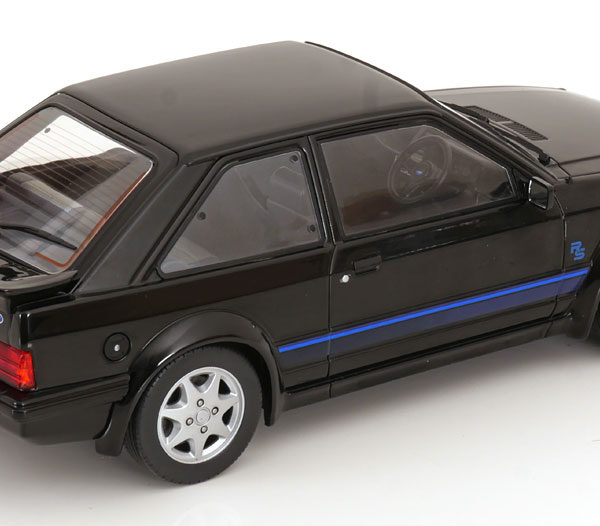 Ford Escort RS Turbo 1985 Zwart 1-18 MCG Models