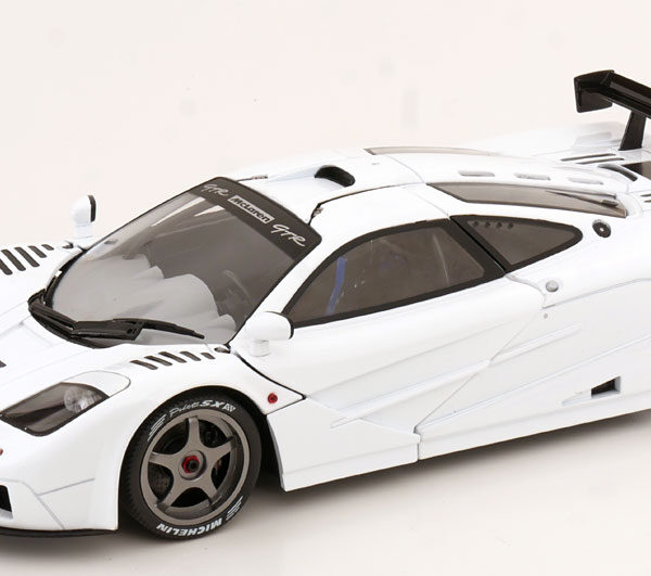 McLaren F1 GTR 1996 Wit 1-18 Solido