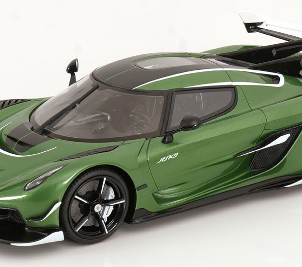 Koenigsegg Jesko 2024 Groen Metallic / Wit 1-18 GT Spirit Limited 1500 Pieces (Resin)