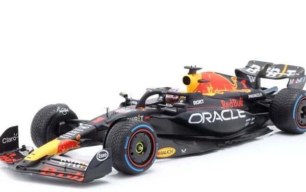 Oracle Red Bull RB19 World Champion Winner Dutch GP 2023 Max Verstappen 1-18 Minichamps Limited 230 Pieces