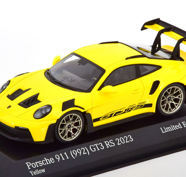 Porsche 911 (992) GT3 RS 2023 ( Gouden Velgen ) Geel 1-43 Minichamps Limited 300 Pieces