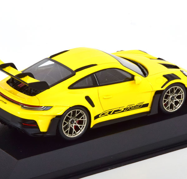 Porsche 911 (992) GT3 RS 2023 ( Gouden Velgen ) Geel 1-43 Minichamps Limited 300 Pieces