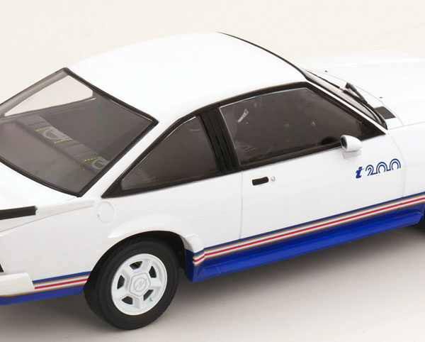 Opel Manta B i200 "Rothmans Livery" 1984 Wit / Blauw / Rood 1-18 Norev Limited 750 Pieces