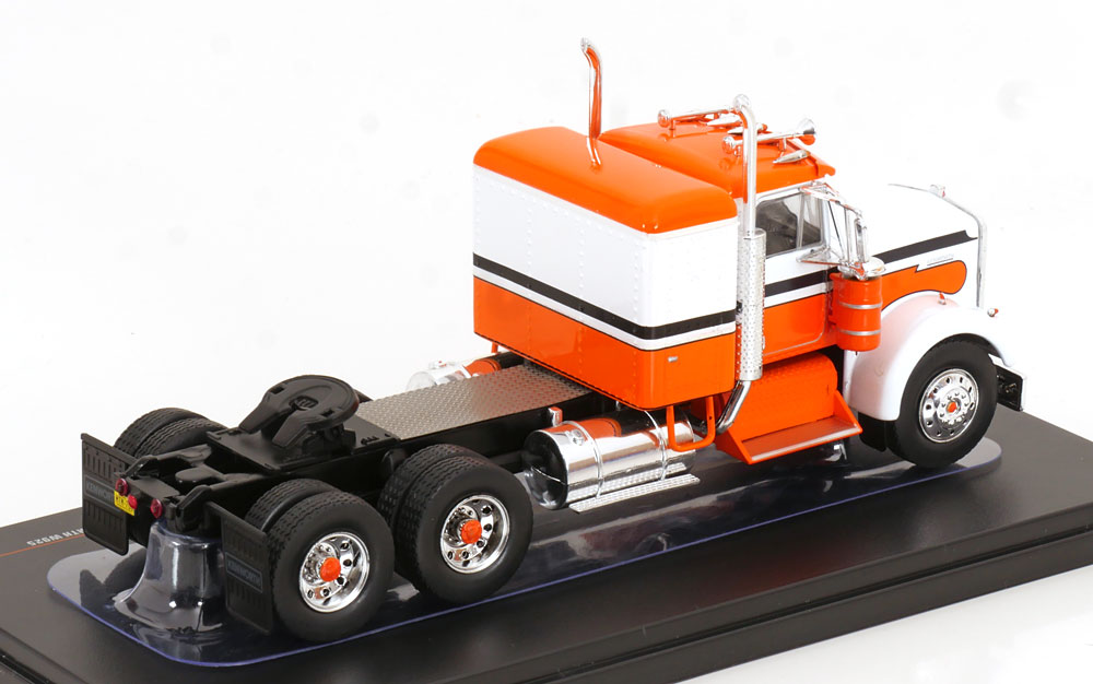 Kenworth W925 1970 Wit / Oranje 1-43 Ixo Models