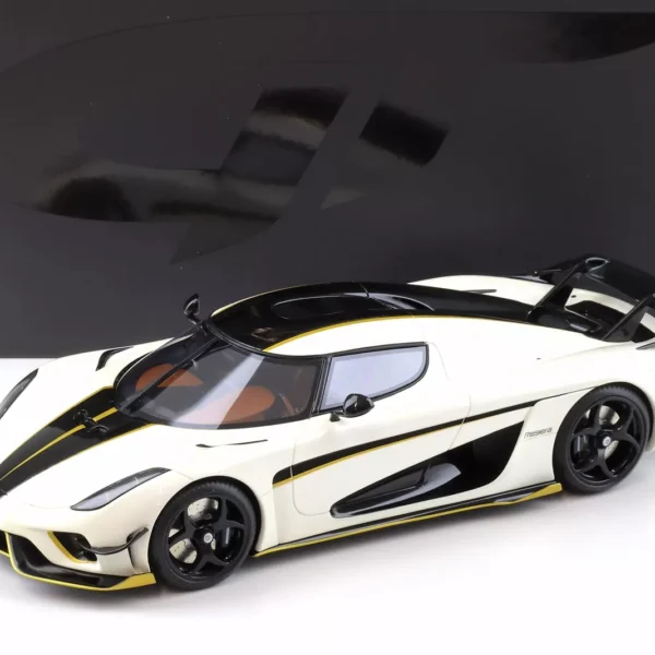 Koenigsegg Regera 2023 "World Record" Crystal White 1:18 GT Spirit