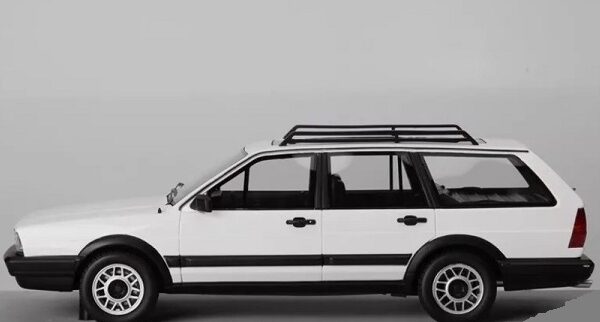 Volkswagen Passat (32B) GT Wagon 1980-1989 White 1:18 Feelslike Models (Resin)