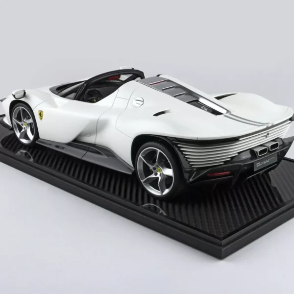 Ferrari Daytona SP3 Serie 2022 "Open Roof" Icona Matt White Italia 1/12 (Inkl.Vitrine) BBR-Models Limited 15 Pieces (Resin)