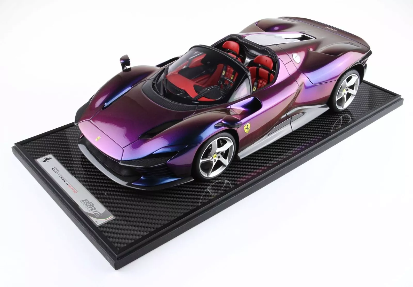 Ferrari Daytona SP3 Serie 2022 "Open Roof" Icona Chamaleon Purple Metallic 1/12 (Inkl.Vitrine) BBR-Models Limited 25 Pieces (Resin)
