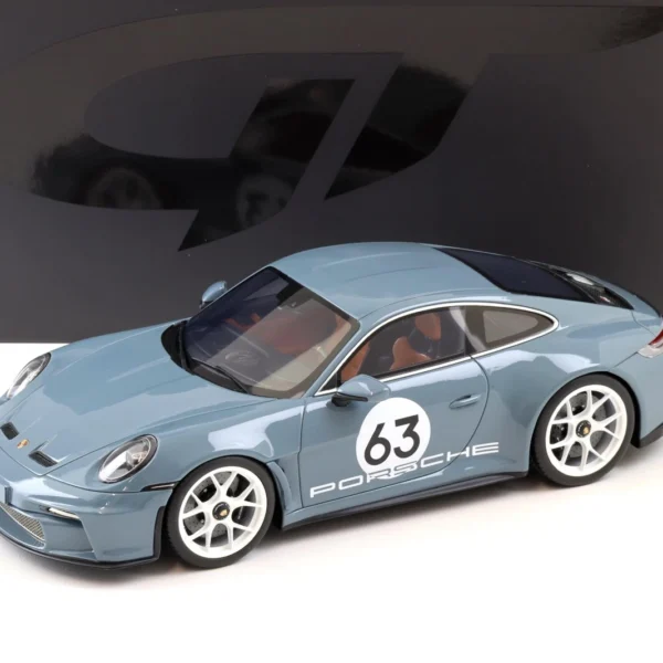 Porsche 911 (992) S/T #63 2024 Blauw Metallic 1:18 GT-Spirit Limited 1200 Pieces (Resin)