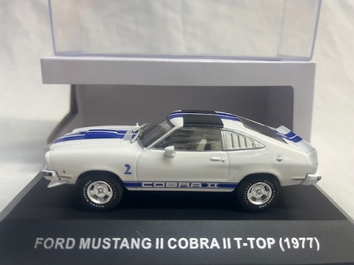 Ford Mustang II Cobra II T-Top 1977 Wit 1-43 Ixo Models ( Made for the Mustang Garage )