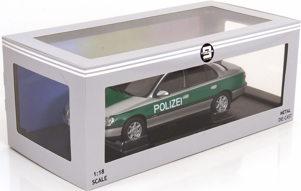 Opel Omega B 1996 “Polizei” Zilver / Groen 1-18 Triple 9 Collection