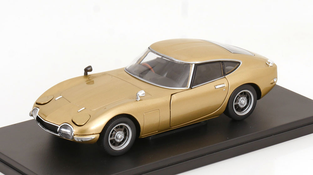 Toyota 2000 GT 1967 Goud Metallic 1:24 Whitebox
