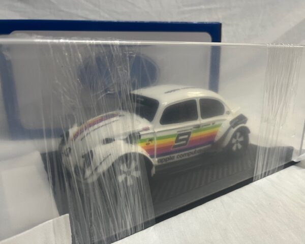 Volkswagen Race Kever 1971-1979 “Apple” Wit (Inkl.Vitrine) 1-18 DNA-Radscale Collectibles Limited 100 Pieces (Resin)