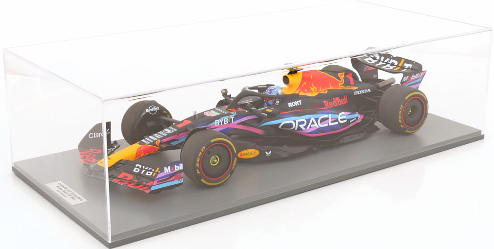 Oracle Red Bull RB19 #1 Winner GP Miami USA 2023 World Champion Max Verstappen 1-12 Spark (Inkl.Vitrine) (Resin)