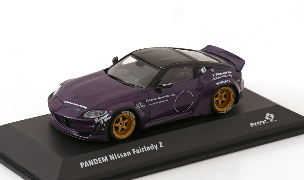Nissan Fairlady Z 2022 "Pandem" Violet Metallic / Zwart 1-43 Solido